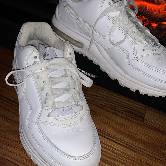 Nike Other - Men’s NIKE Air Max size 6.5 ALL WHITE